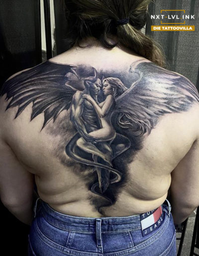 Rücken engel tattoos Die 25